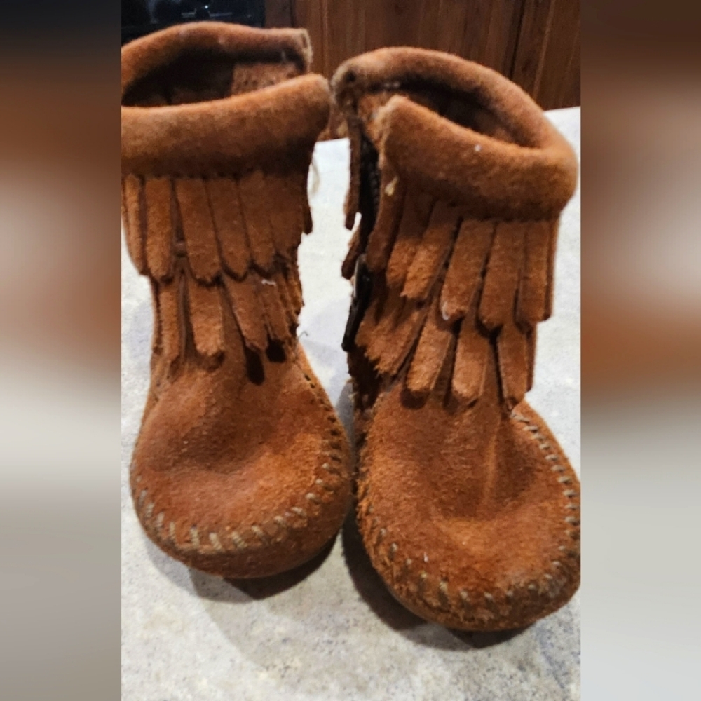 Minnetonka baby moccasin boots
